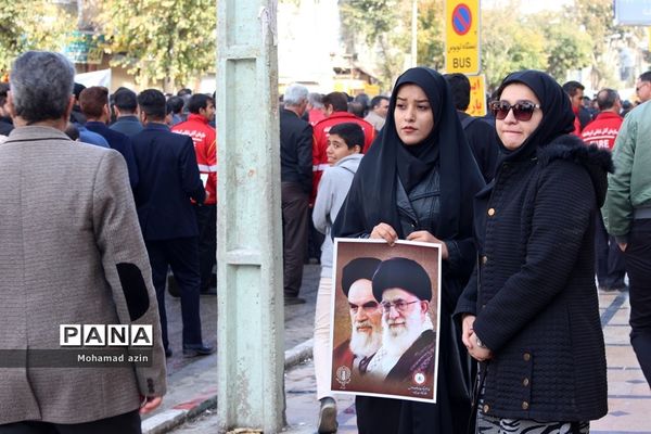 راهپیمایی مردم کرمانشاه علیه اغتشاشگران
