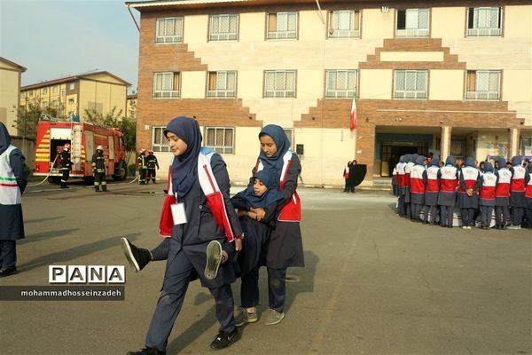 برگزاری مانور سراسری زلزله و ایمنی در مدارس گیلان