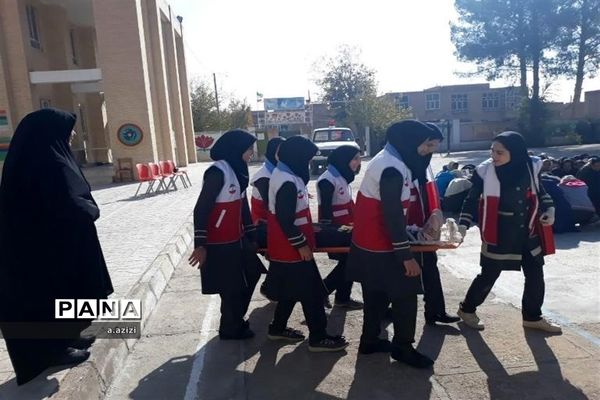 مانور زلزله در دبیرستان فاطمیه زارچ