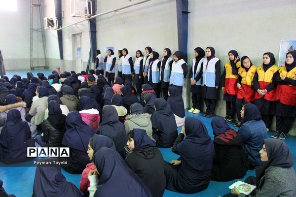 بیست و یکمین مانور سراسری زلزله در دبیرستان راه زینب سمنان