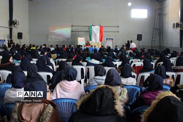 بیست و یکمین مانور سراسری زلزله در دبیرستان راه زینب سمنان