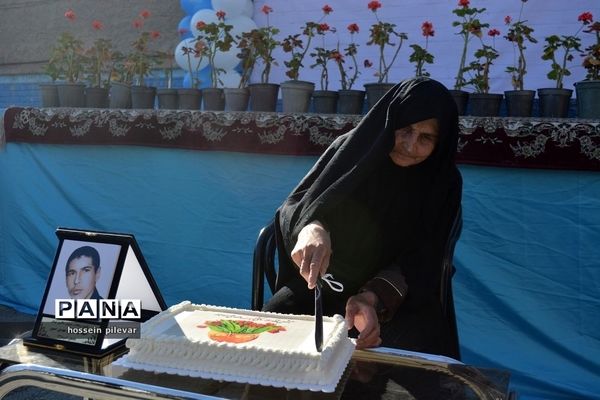 جشن میلاد شهید مهدی صبور در دبیرستان شهید نواب صفوی