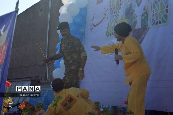 جشن میلاد شهید مهدی صبور در دبیرستان شهید نواب صفوی