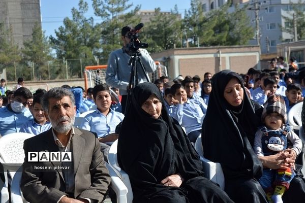 جشن میلاد شهید مهدی صبور در دبیرستان شهید نواب صفوی