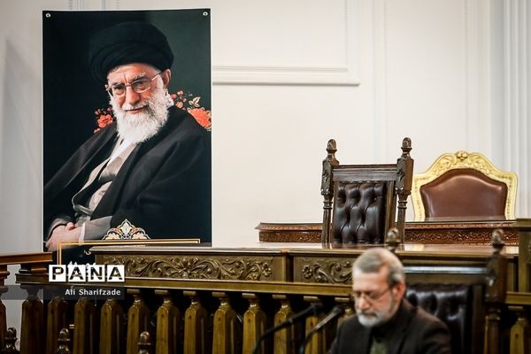 نشست خبری «رئیس مجلس شورای اسلامی»