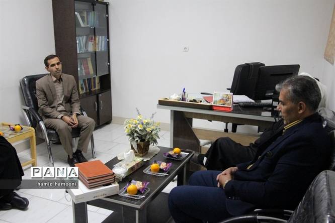 دیدار صمیمی مدیرسازمان دانش آموزی استان با مسئول سازمان بسیج دانش آموزی