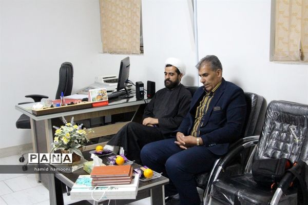 دیدار صمیمی مدیرسازمان دانش آموزی استان با  مسئول سازمان بسیج دانش آموزی