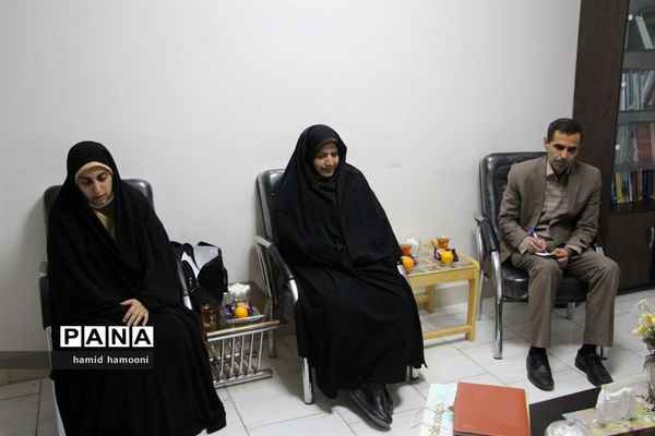 دیدار صمیمی مدیرسازمان دانش آموزی استان با  مسئول سازمان بسیج دانش آموزی