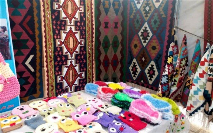 نمایشگاه دوره‌ای صنایع دستی و گردشگری در بازار سنتی شهرری
