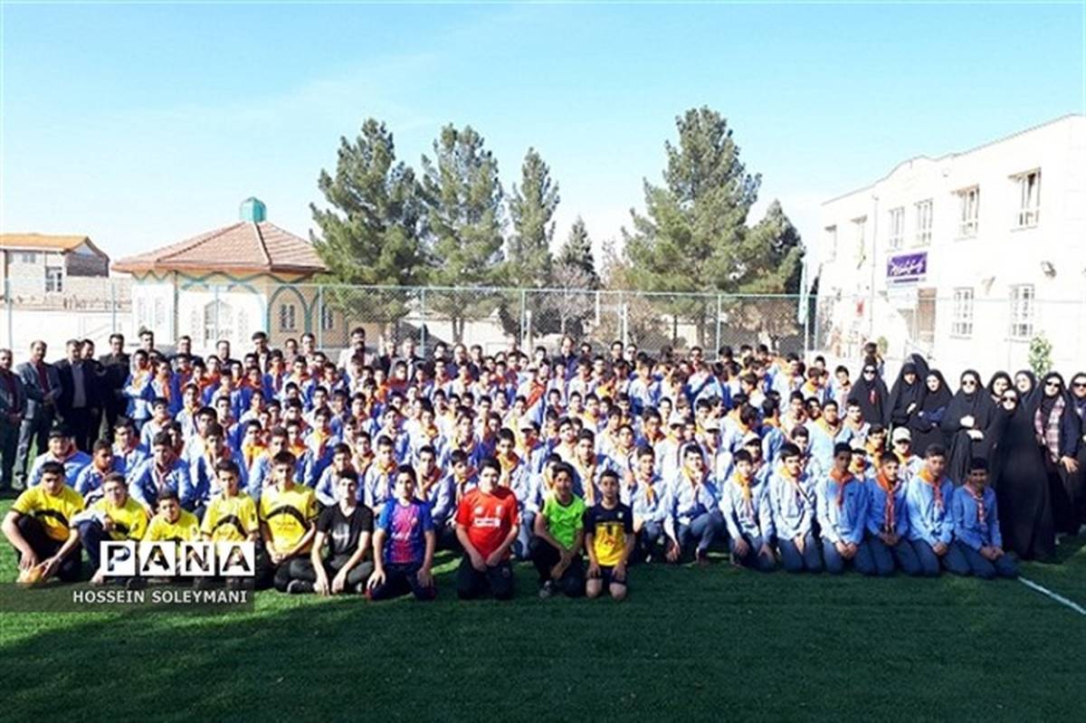 افتتاح سومین زمین چمن مصنوعی در اداره آموزش وپرورش منطقه زبرخان