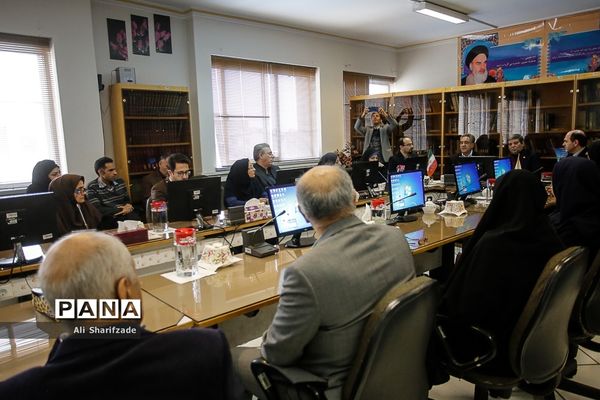 آیین رونمایی از آثار و مکتوبات آموزشی، کمک آموزشی و توانبخشی