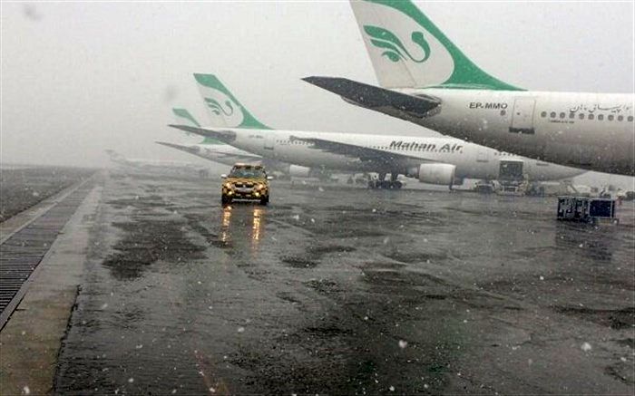 بارش شدید باران برخی پروازهای فرودگاه مهرآباد را لغو کرد