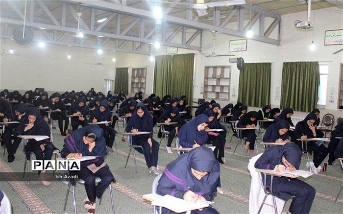 آزمون پیشرفت تحصیلی دانش آموزان متوسطه دوم نظری شهرستان بافق برگزار شد