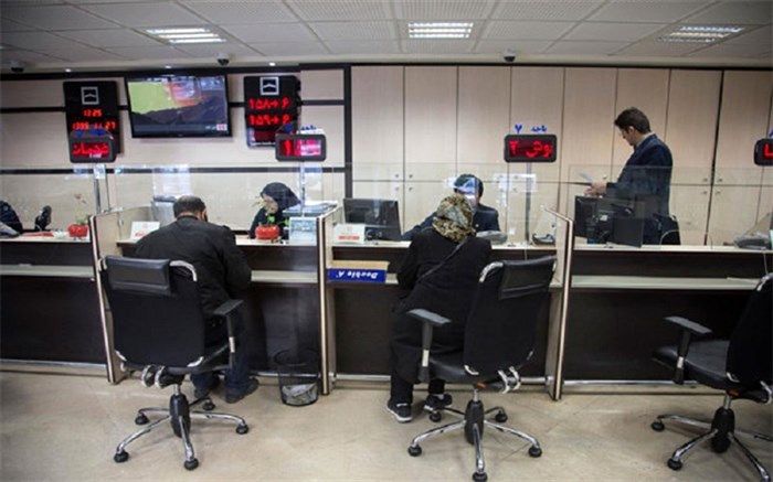 معاون بانک سینا: شهروندان برای فعالسازی رمز دوم پویا مراقب کلاهبرداران باشند