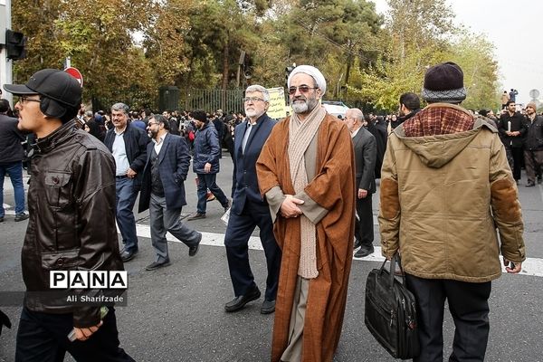 اجتماع مردم تهران در پی اعتراض به حوادث اخیر