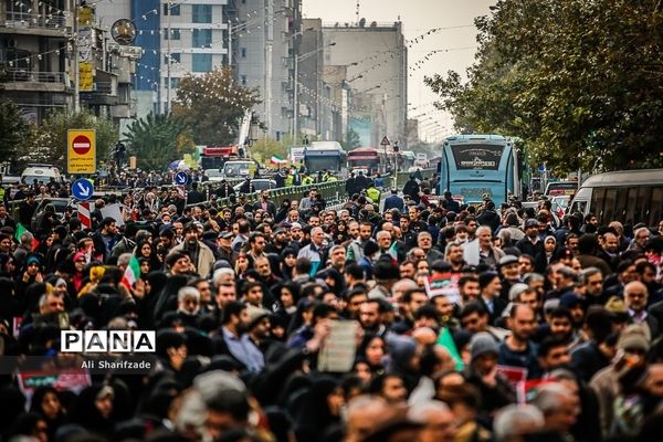 اجتماع مردم تهران در پی اعتراض به حوادث اخیر