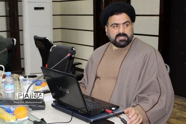 دوره آموزشی نهضت ملی حفظ قرآن کریم در آموزش و پرورش استان بوشهر