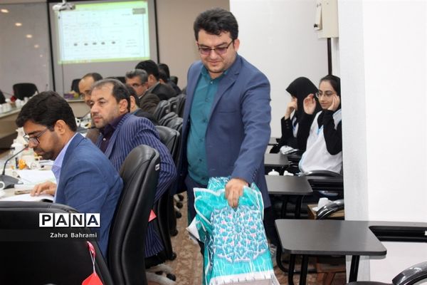 گردهمایی کارشناسان ارزیابی و عملکرد و پاسخگویی به شکایات شهرستان‌ها و مناطق استان بوشهر