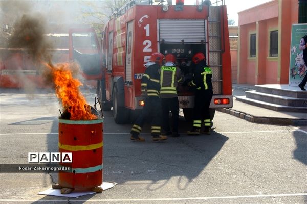 برگزاری مانور سراسری زلزله و ایمنی در رباط کریم