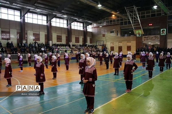 آیین افتتاحیه نمادین کشوری انجمن های ورزش دانش‌آموزی درون مدرسه‌ای