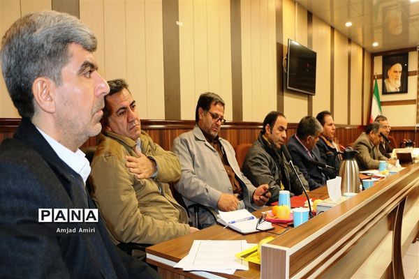 نشست مدیران دبیرستان‌های دوره اول آموزش و پرورش ناحیه یک ری