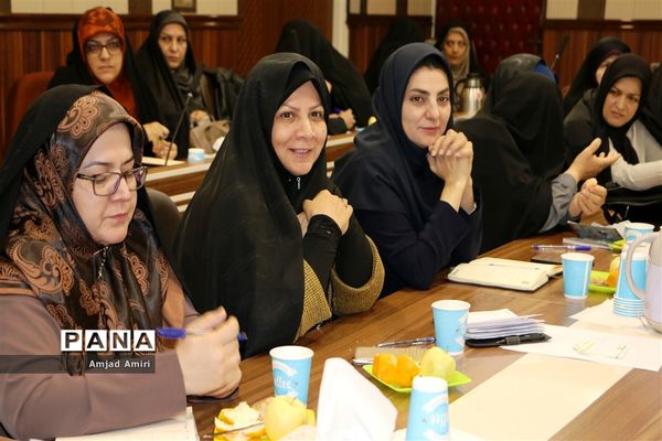 نشست مدیران دبیرستان‌های دوره اول آموزش و پرورش ناحیه یک ری