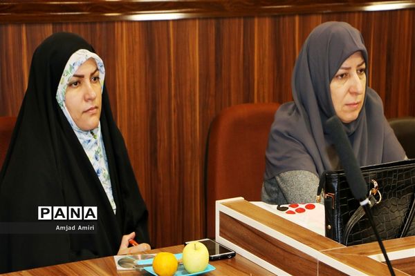 نشست مدیران دبیرستان‌های دوره اول آموزش و پرورش ناحیه یک ری