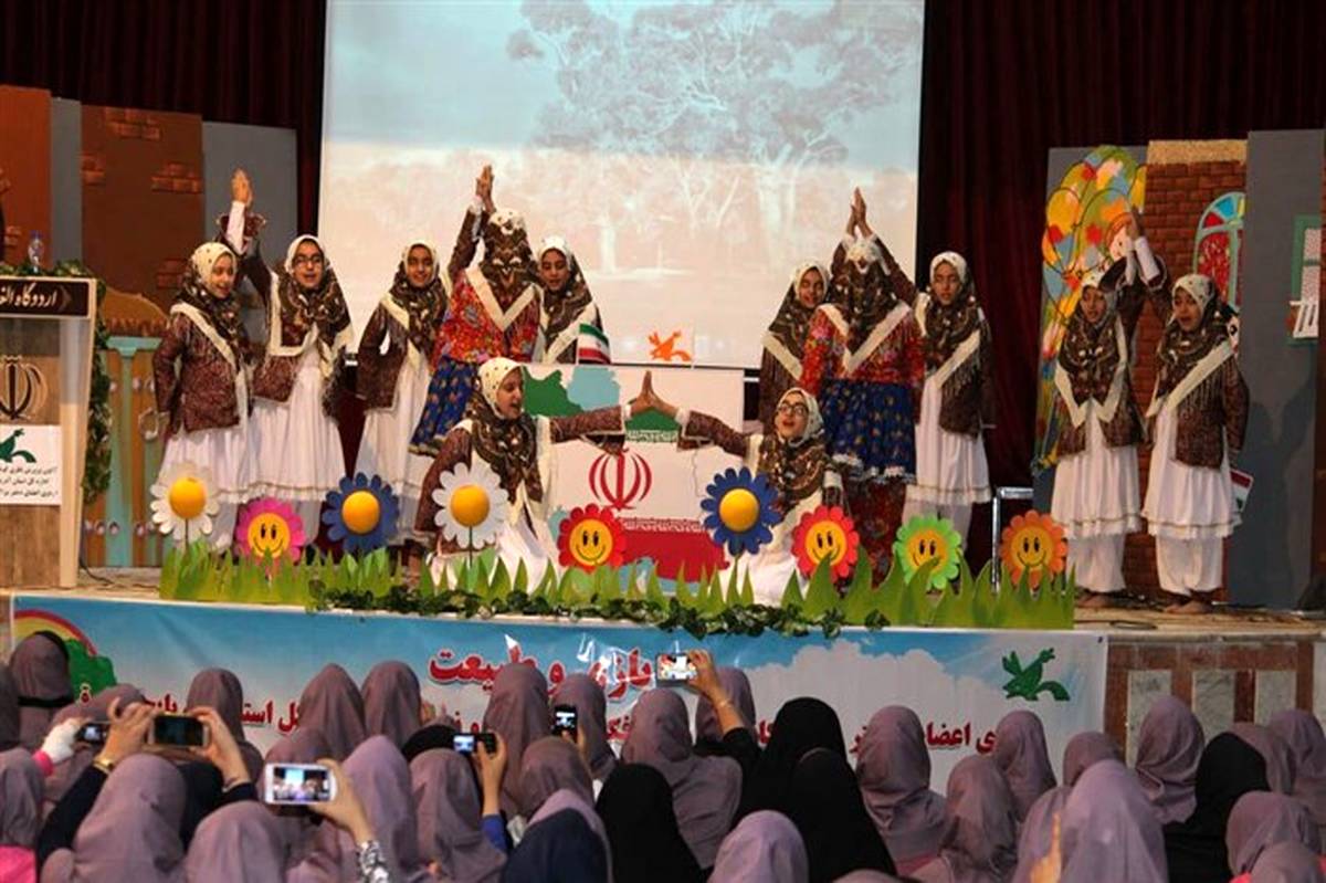 ۲۰ عنوان نمایش عروسکی و سرود در آذربایجان شرقی