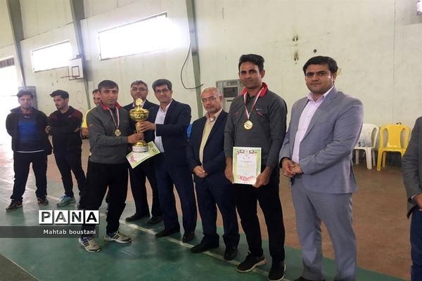 کانون شهدا دشتستان قهرمان مسابقات طناب زنی دانش آموزان پسراستان