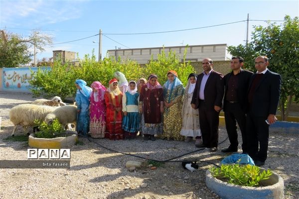 برگزاری جشنواره آشنایی با زندگی عشایری در آموزشگاه عفت نی ریز