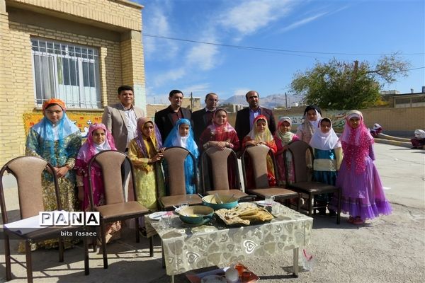 برگزاری جشنواره آشنایی با زندگی عشایری در آموزشگاه عفت نی ریز