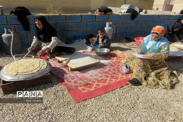 برگزاری جشنواره آشنایی با زندگی عشایری در آموزشگاه عفت نی ریز