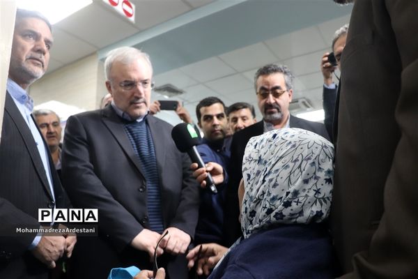 بازدید وزیر بهداشت ، درمان و آموزش پزشکی از مراکز درمانی شهرستان‌های جنوب استان تهران