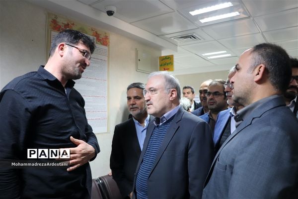 بازدید وزیر بهداشت ، درمان و آموزش پزشکی از مراکز درمانی شهرستان‌های جنوب استان تهران