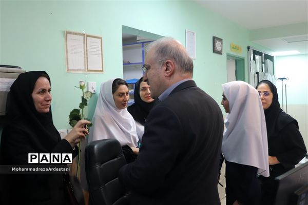 بازدید وزیر بهداشت ، درمان و آموزش پزشکی از مراکز درمانی شهرستان‌های جنوب استان تهران