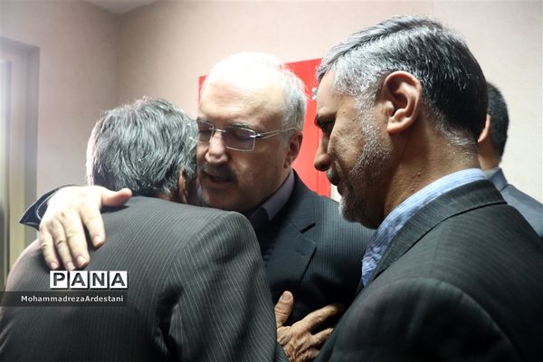 بازدید وزیر بهداشت ، درمان و آموزش پزشکی از مراکز درمانی شهرستان‌های جنوب استان تهران