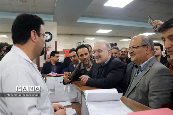 بازدید وزیر بهداشت ، درمان و آموزش پزشکی از مراکز درمانی شهرستان‌های جنوب استان تهران