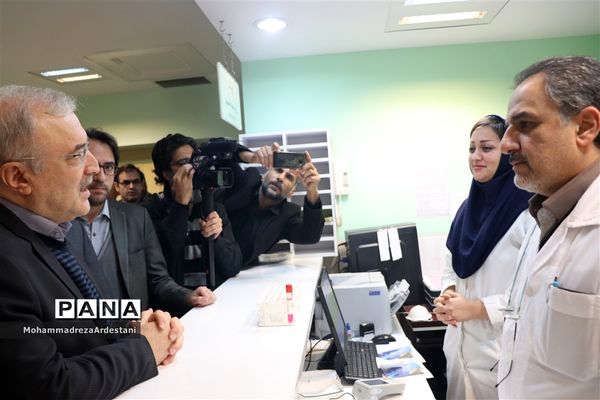 بازدید وزیر بهداشت ، درمان و آموزش پزشکی از مراکز درمانی شهرستان‌های جنوب استان تهران