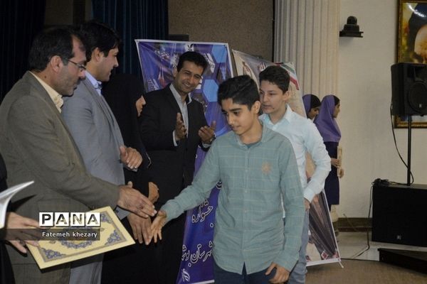 همایش تجلیل از فعالان و برگزیدگان پنجمین جشنواره نوجوان خوارزمی شهرستان بوشهر