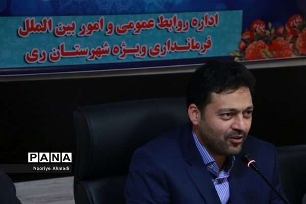 برگزاری نشست هم اندیشی  ورزشکاران با فرماندار ری