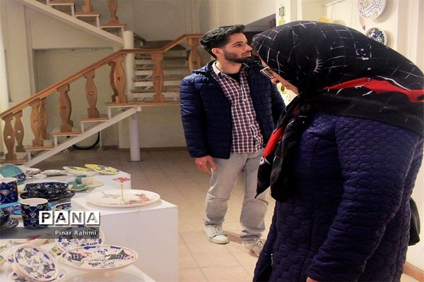 نمایشگاه شب چله در موزه زنده سفال تبریز