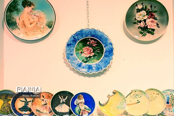 نمایشگاه شب چله در موزه زنده سفال تبریز