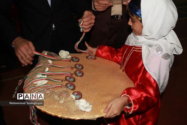 اختتامیه مسابقات والیبال آموزشگاه‌های پسرانه منطقه ۱۹ تهران