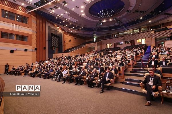 برگزاری سمپوزیوم فرصت‌های سرمایه‌گذاری گردشگری کشور های عضو اکو در کیش