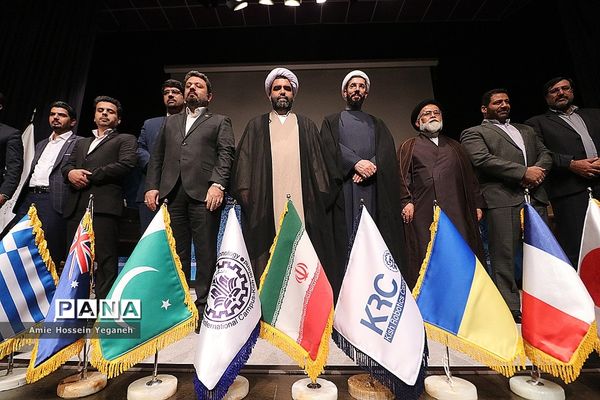 مراسم بزرگداشت روز دانشجو در پردیس بین الملل صنعتی شریف در کیش