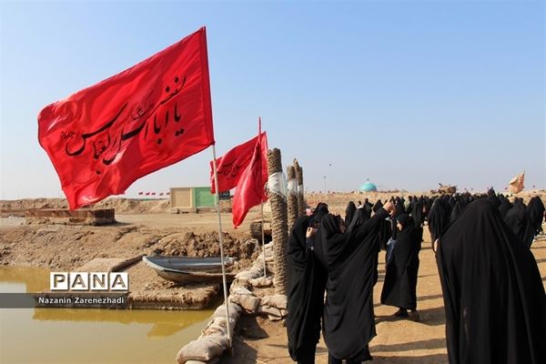 بازدید دانش‌آموزان دختر ناحیه 4 شیراز از مناطق جنگی