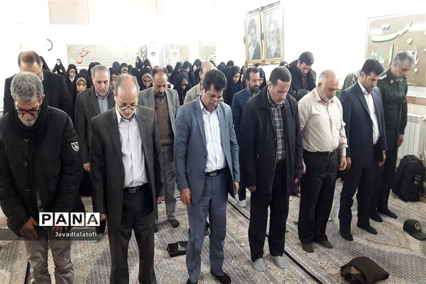 اعزام اولین گروه دانش آموزان دختر ناحیه دو شهرری  به اردوی راهیان نور