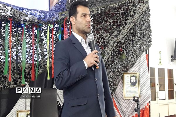 اعزام اولین گروه دانش آموزان دختر ناحیه دو شهرری  به اردوی راهیان نور