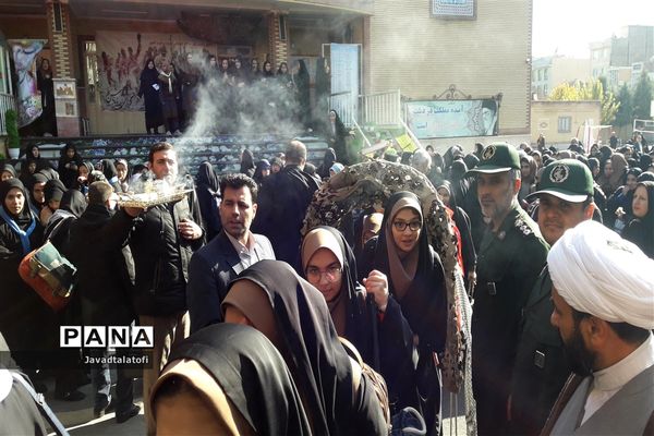 اعزام اولین گروه دانش آموزان دختر ناحیه دو شهرری  به اردوی راهیان نور
