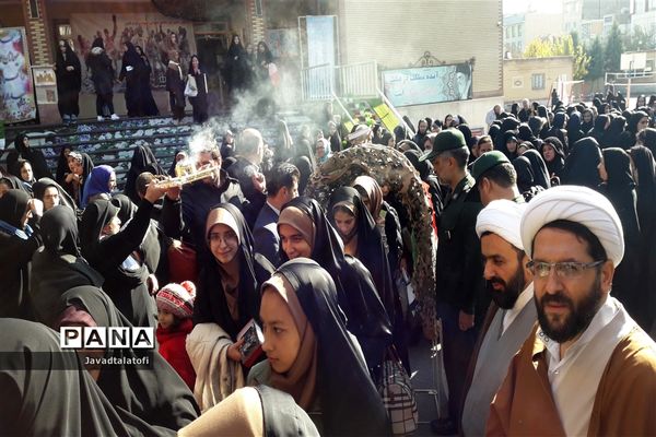 اعزام اولین گروه دانش آموزان دختر ناحیه دو شهرری  به اردوی راهیان نور